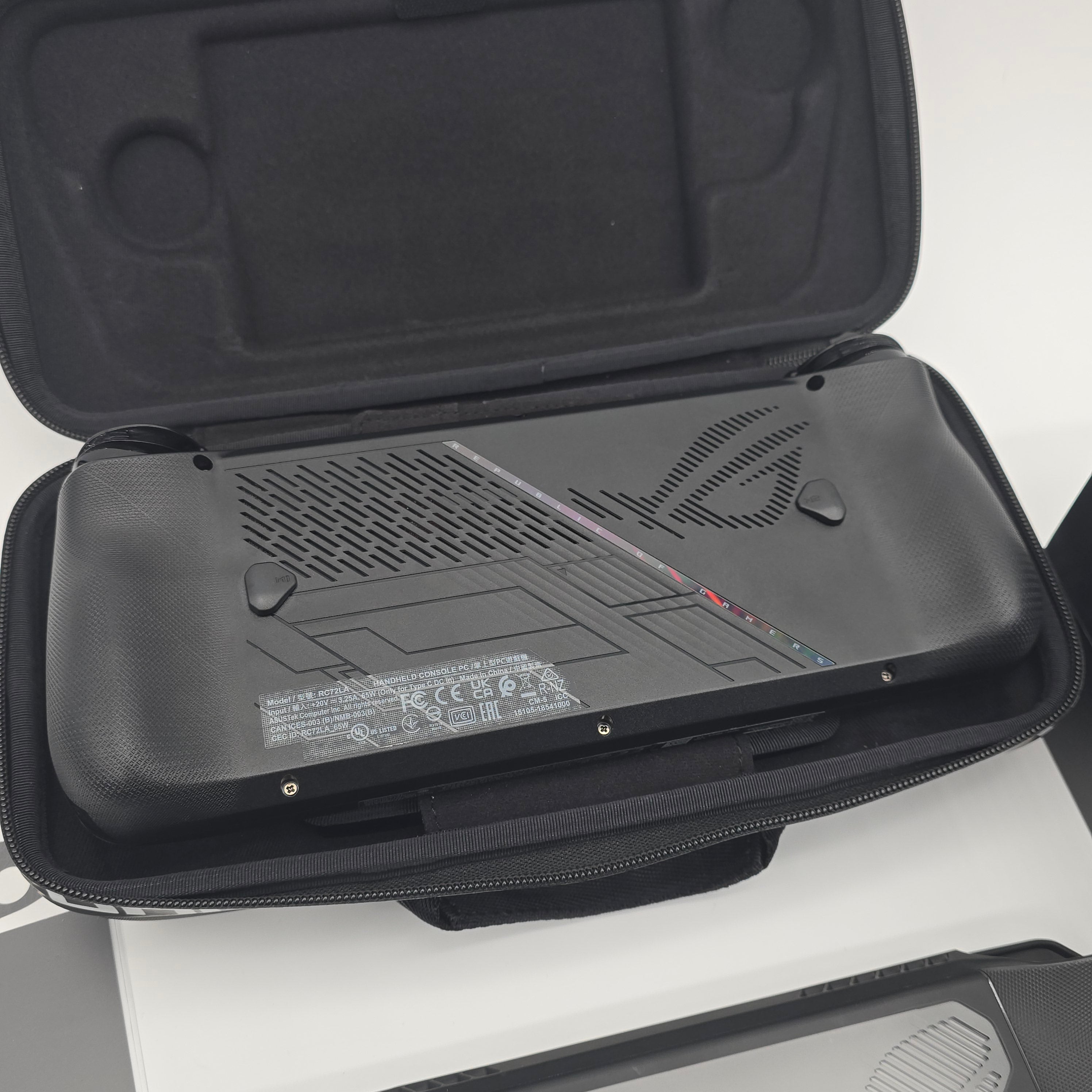 ASUS ROG ALLY X 1TB, 24GB, 120Hz 7" Handheld Gaming PC Console