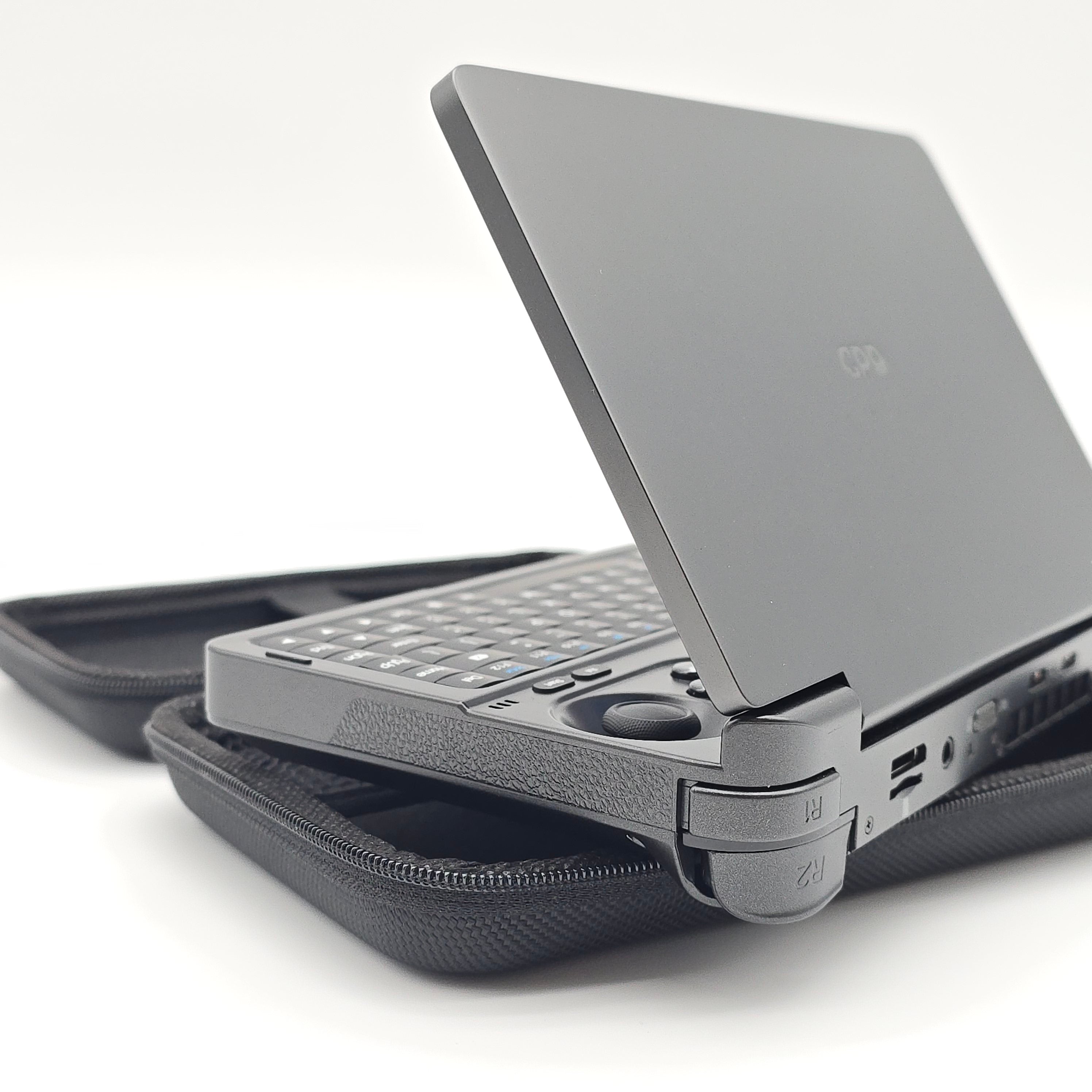 GPD Win Mini, AMD Ryzen 7 7840U, 64GB RAM, 2TB NVMe Handheld Gaming PC