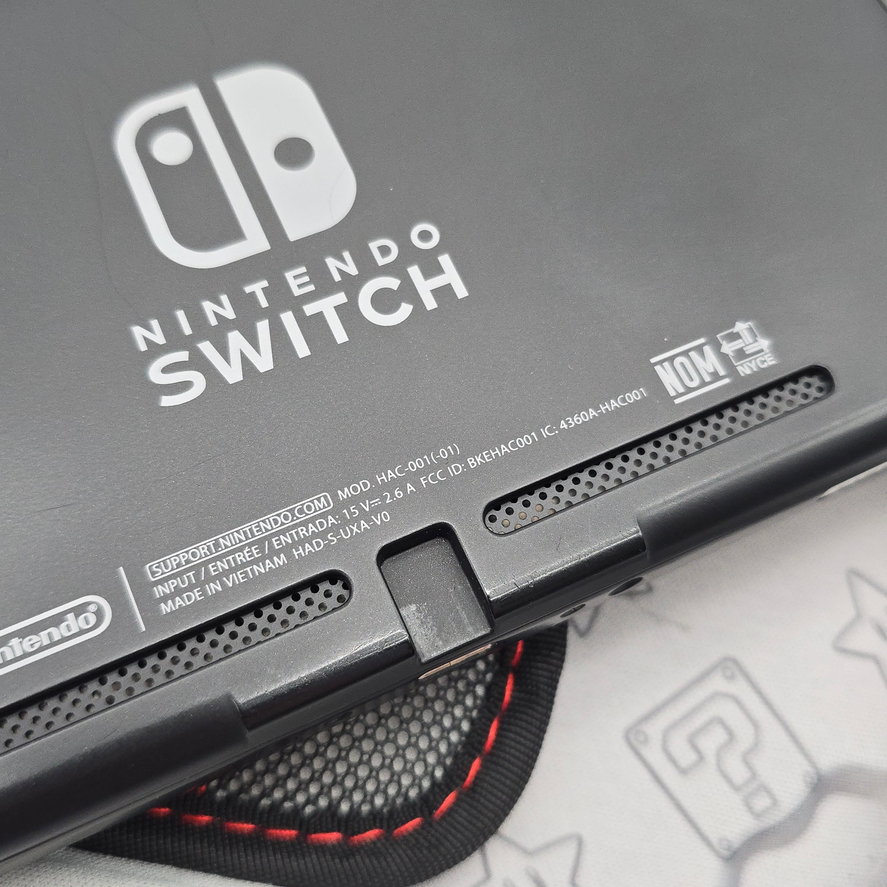 Nintendo Switch LCD Grey, V1 HAC-001(-01) Game Console w/ 1.5TB MicroSD