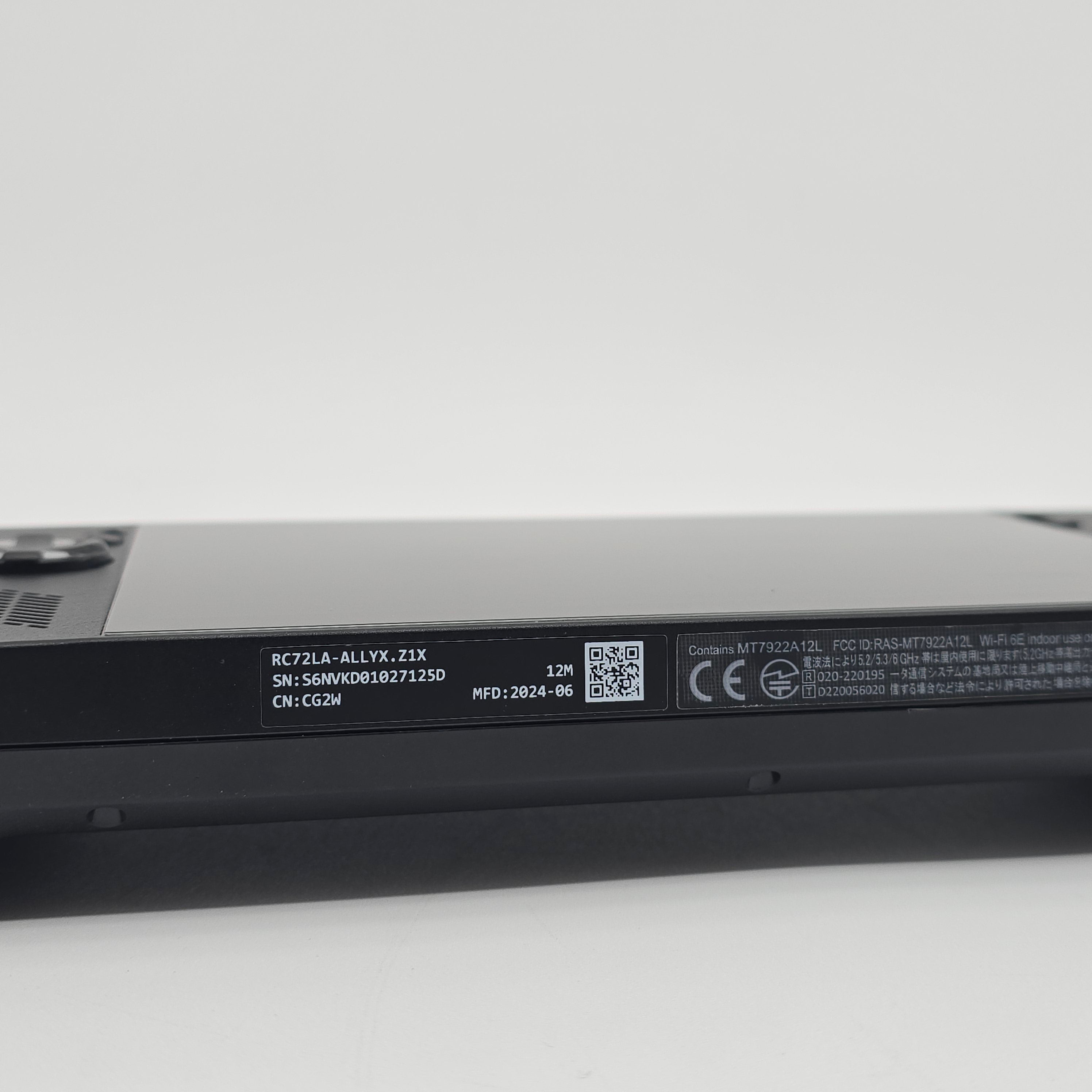 ASUS ROG ALLY X 2TB, 24GB, 120Hz 7" Handheld Gaming PC Console